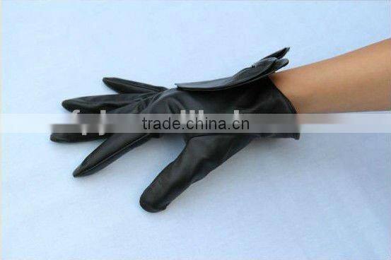 Heart-shaped Design Ladies' Fashion Brand leather glove
