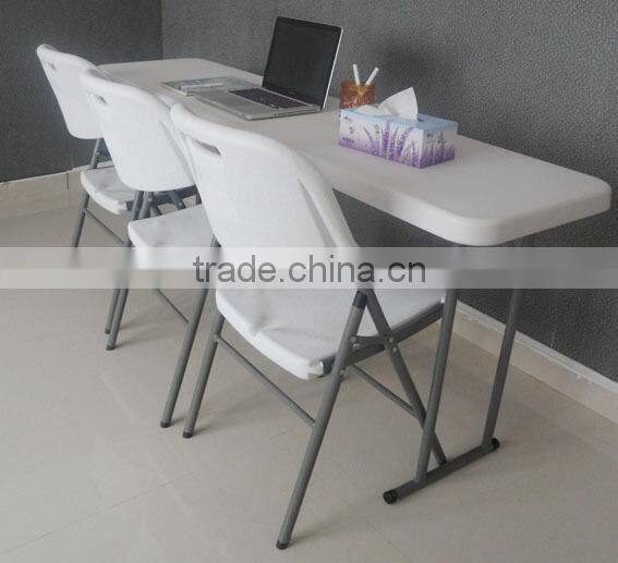 Plastic school folding table