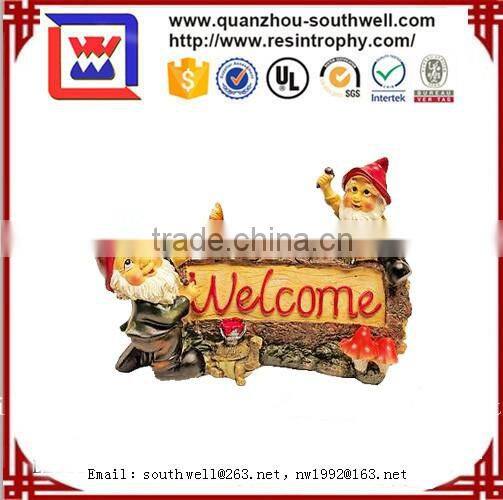 Beautiful garden decoration custom gnome resin statue