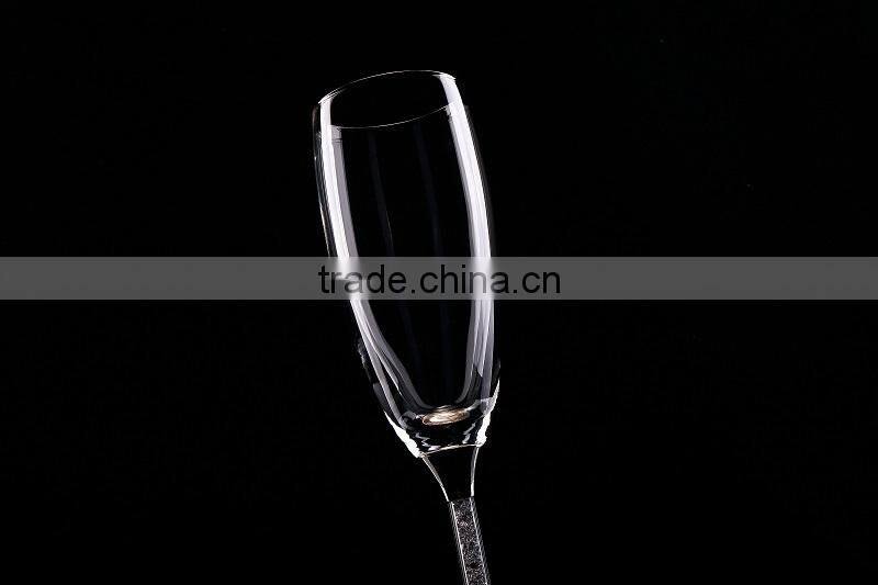 Wholesale toasting wine glasses, wine glass lead free goblet clear crystal 170ml champagne flutes with crystal stem for wendding
