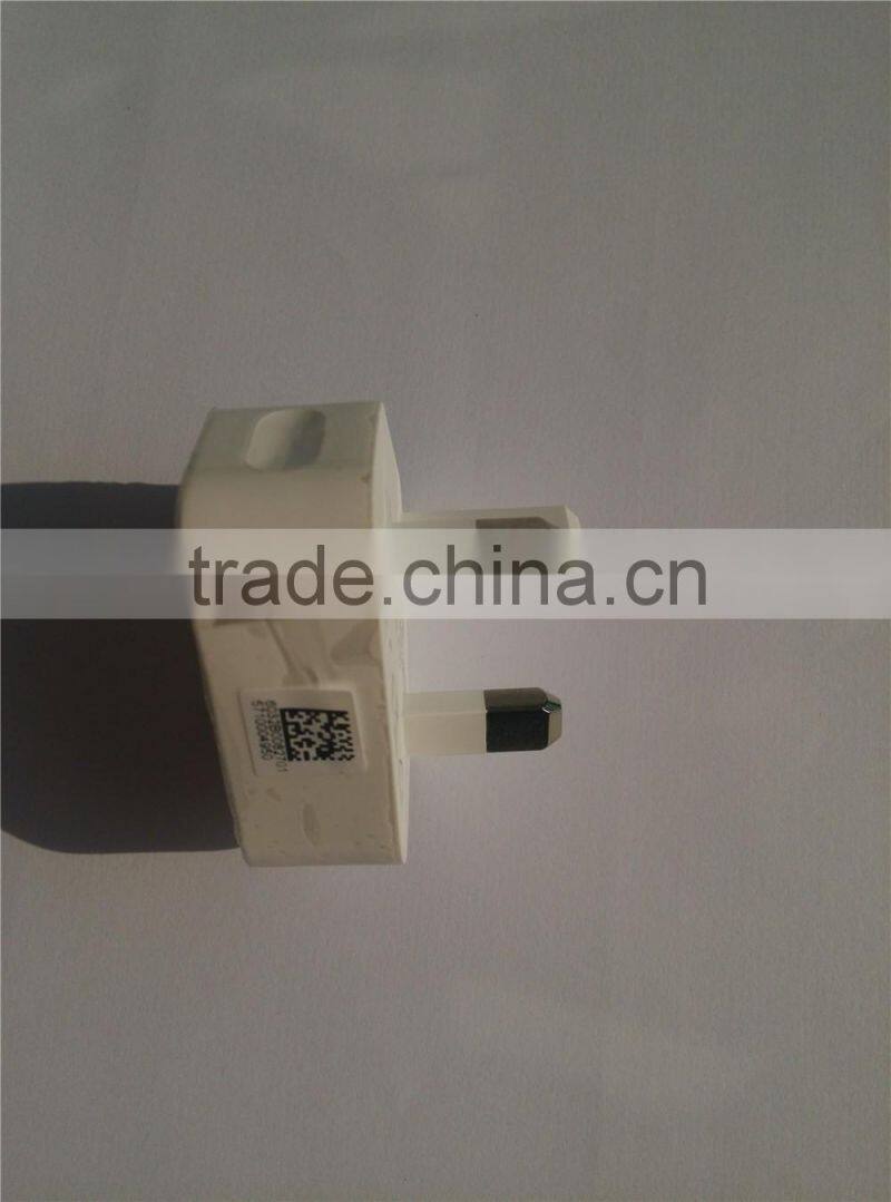 BRAND NEW UK PLUG AC ADAPTER A85-501000 5V 1A with USB port for cellphone use