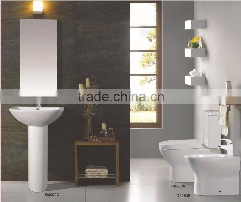Western Style Bathroom Sanitary Ware Ceramic European Market Toilet D8080A