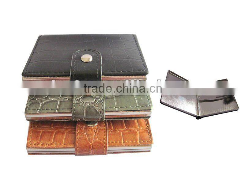 Fashionable design and softable feel. Leather cigarette case for women.