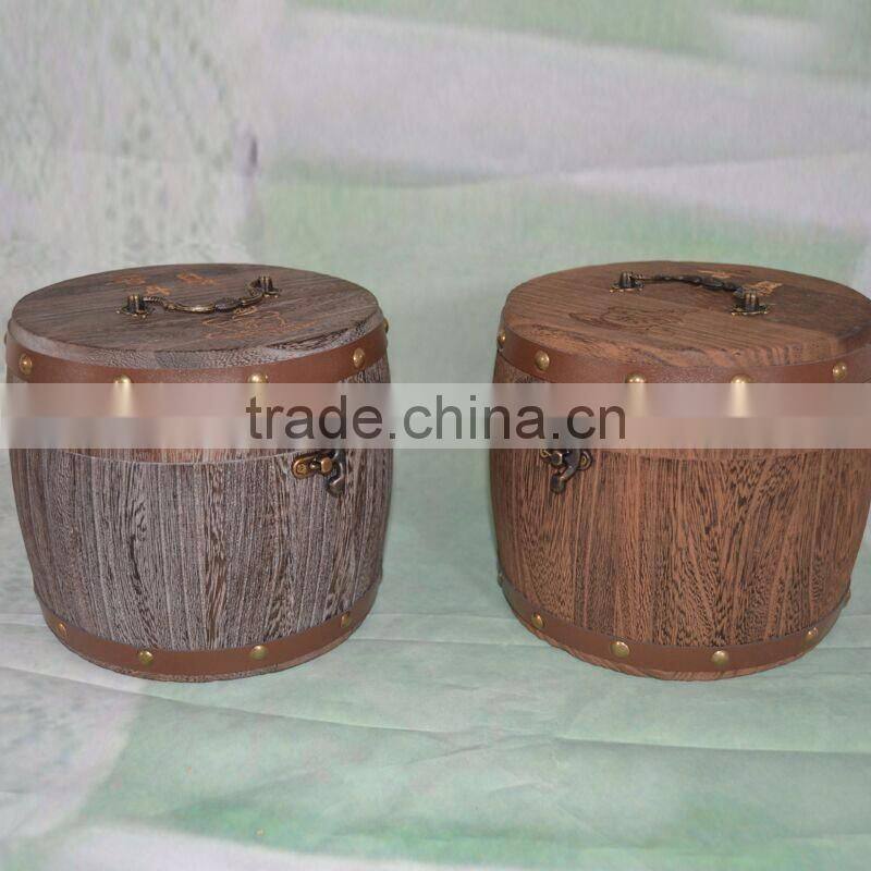 Oak and pine wood decorative mini wine barrel for beer
