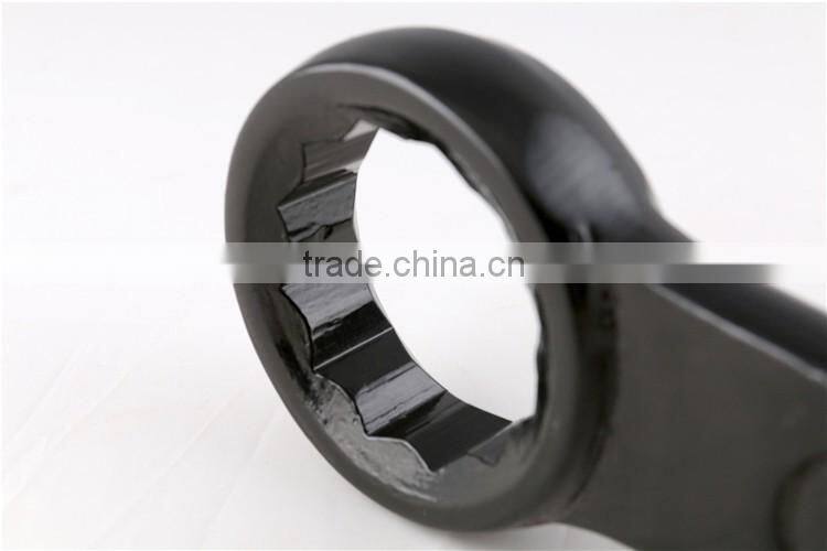 Black heavy percussion wrench with CR-V material