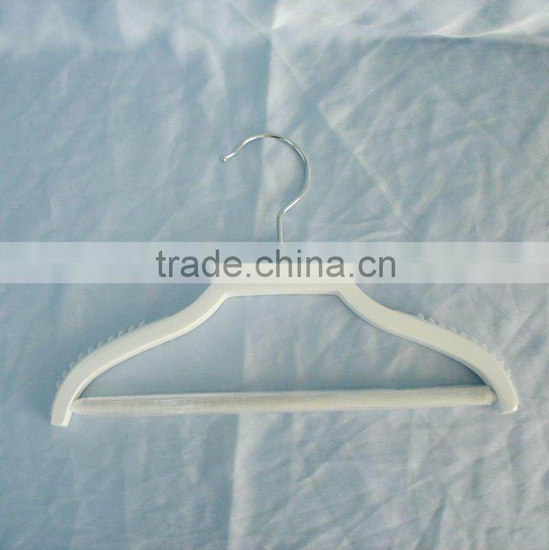 WA43 laminated wooden infant hanger