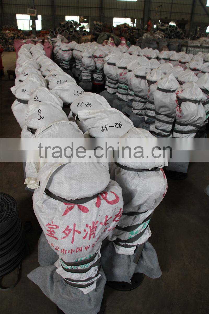 Landing valve with pressure gauge