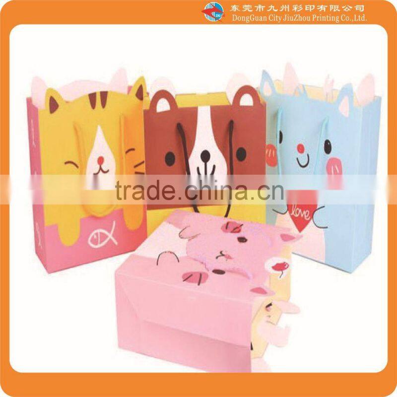 White flat corrugated box packaging