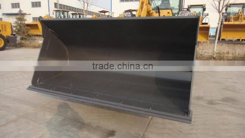 Wolf 4.0 Ton loader bucket with quick hitch 2.4 cbm bucket and 20.5-25 tire