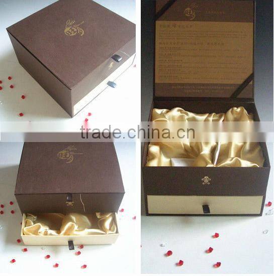 Handmade drawer boxes of football socks made in China