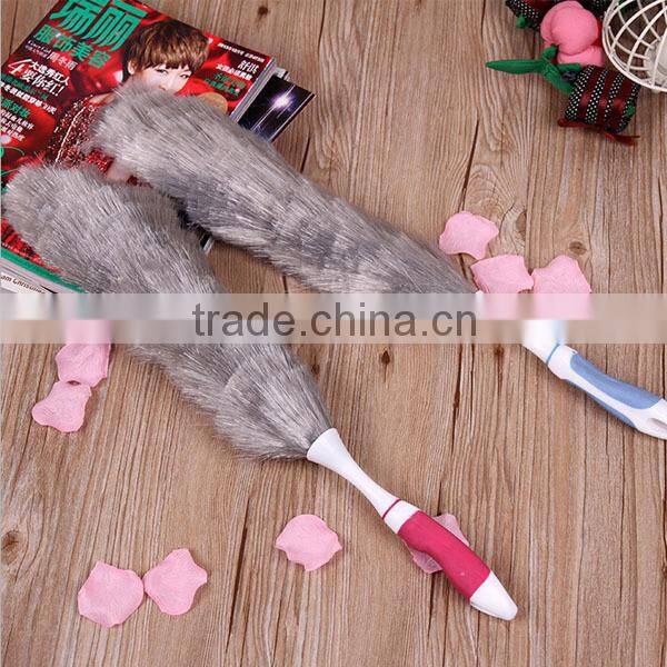 China manufactury OEM microfiber useful hot sale hand shape cleaning duster