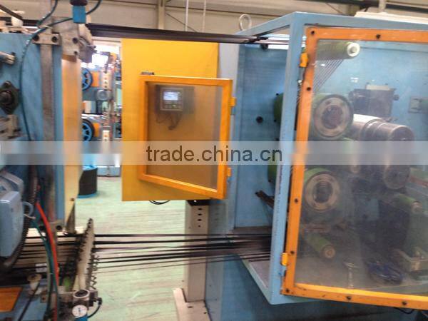 Tire cap strip cutting machine