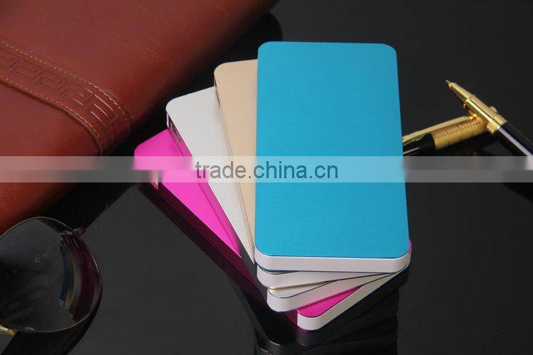 customized power bank charges for corporate gift and brand promotions