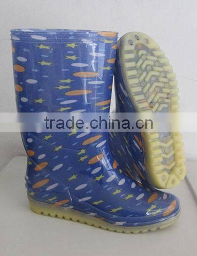 2015 colorful fashion rain boots pvc