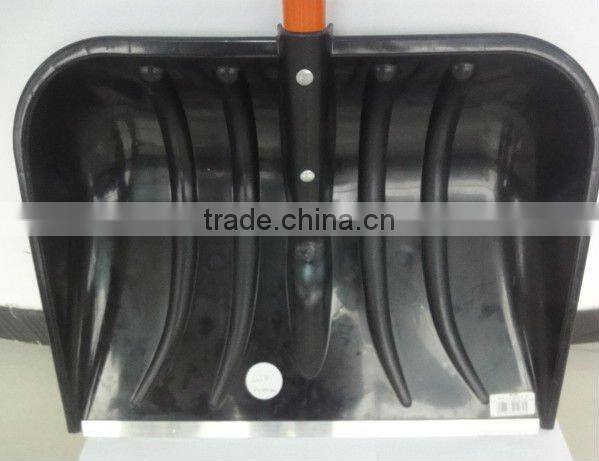BLACK SNOW SHOVEL