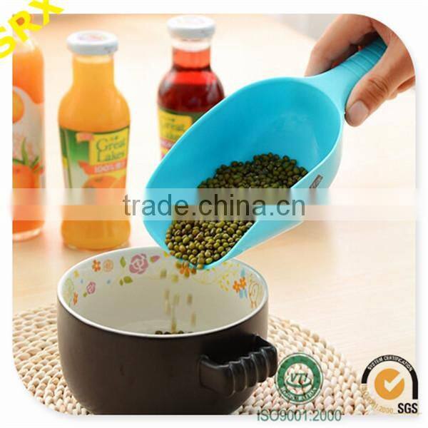 9.8x2.5x3.5 colorful Rugged plastic utility scoops, OEM durable party scoop for kitchen, OEM mini plastic scoops factory