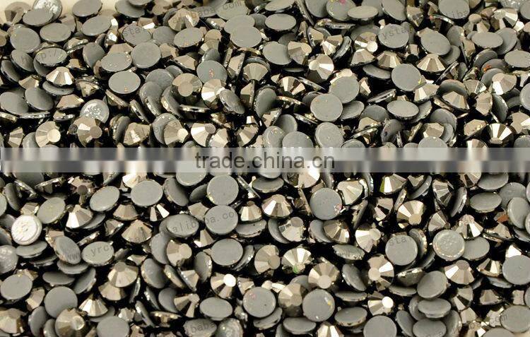 Round shape jet hematite color with silver foiling flat back rhinestone hot fix