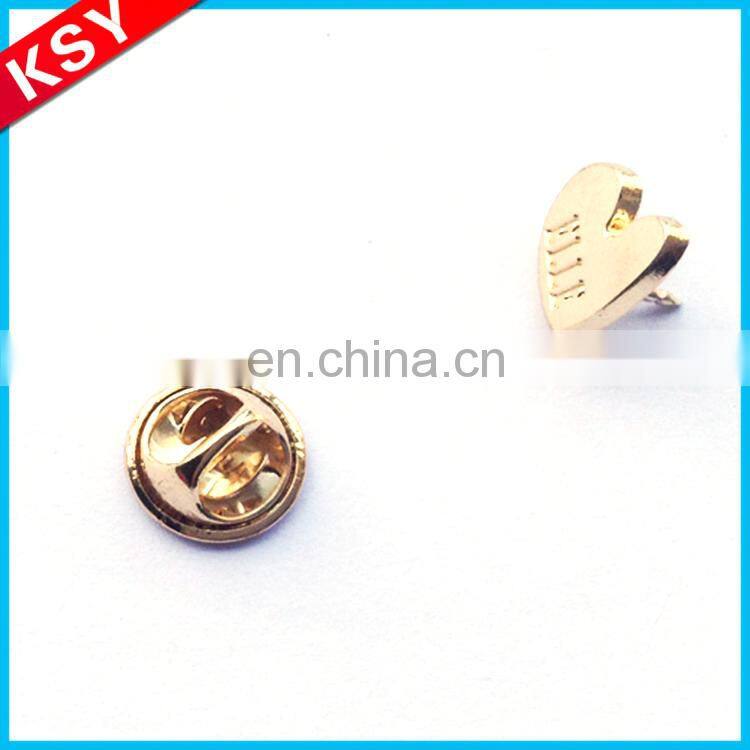 New Product Top Quality Enamel Football 3D School Lapel Pins Car Emblems And Badges