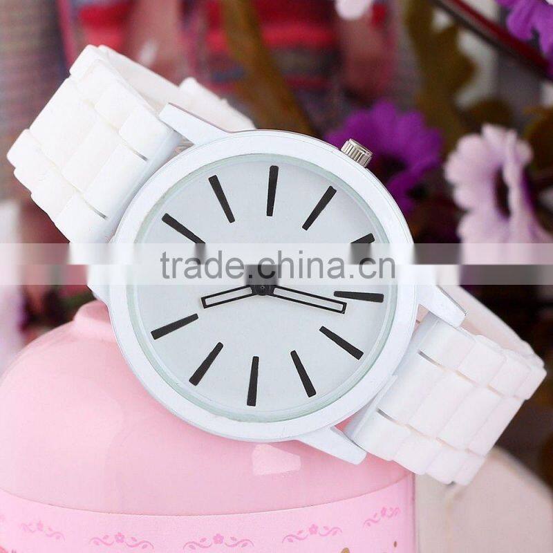 2013 lovely item popular design silicone watches men