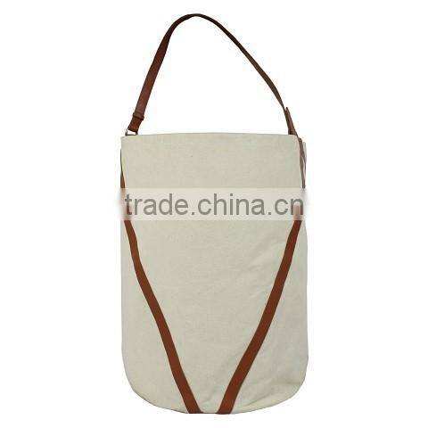 600D polyester home use laundry hamper with printing