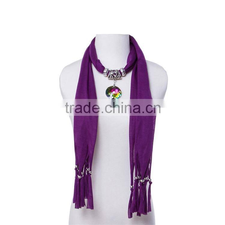 2016 New design round crystal stones pendant scarf