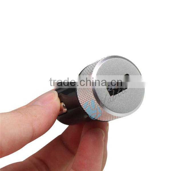 Mobile Phone Car Battery Charger White 5V Double USB Charger 2A