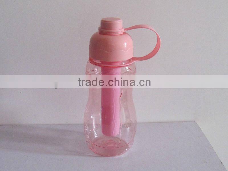 Insulated plastic ice cup with curve straw, drinking juice ice cup
