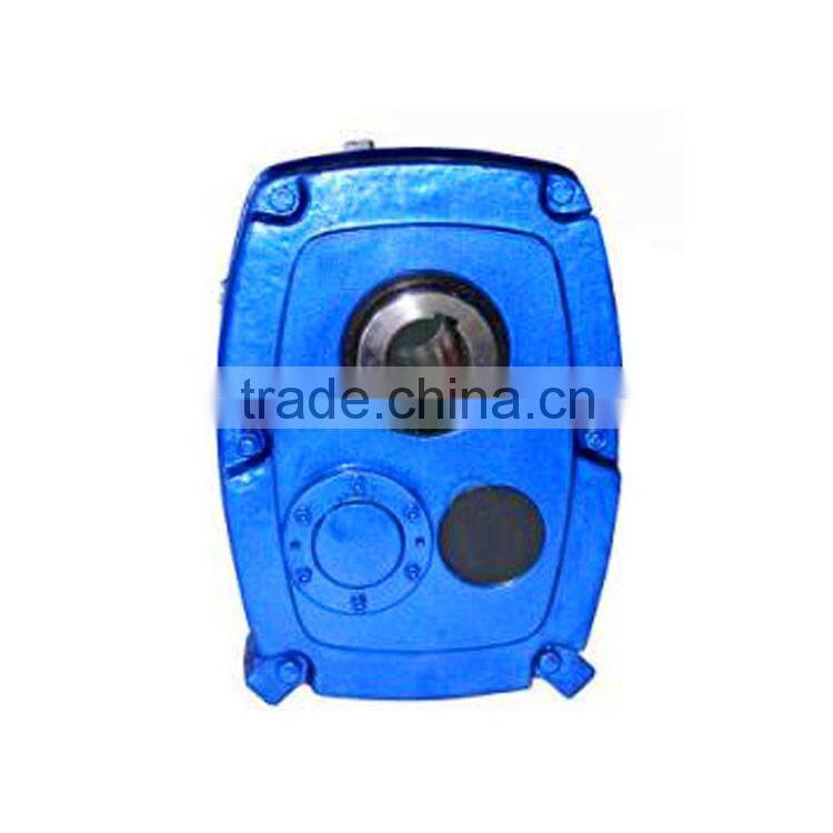 Engineering machinery two-stage drive gearbox for conveyor