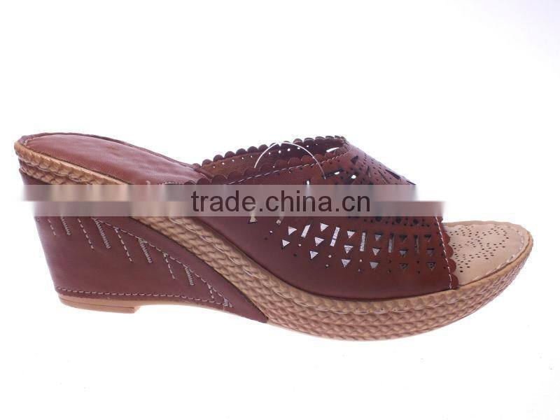 Thick comfortable sole sandals shoes for women 2014