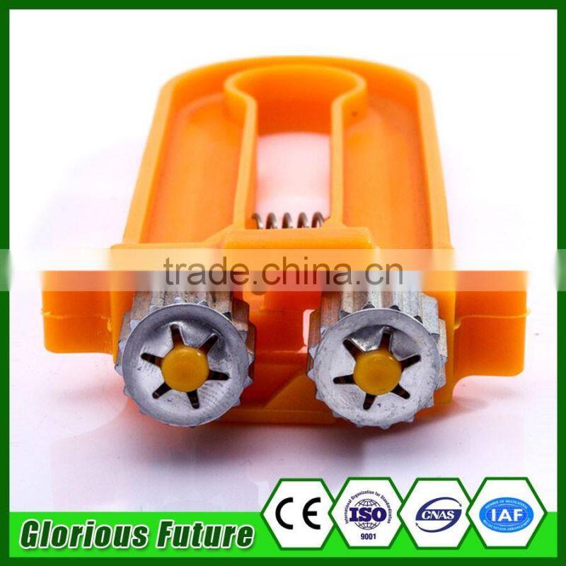 Beekeeping tool plastic wire crimper/bee frame hive wire tensioner