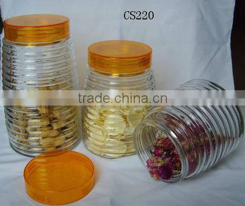 big bottom clear glass biscuit jar with plastic lid