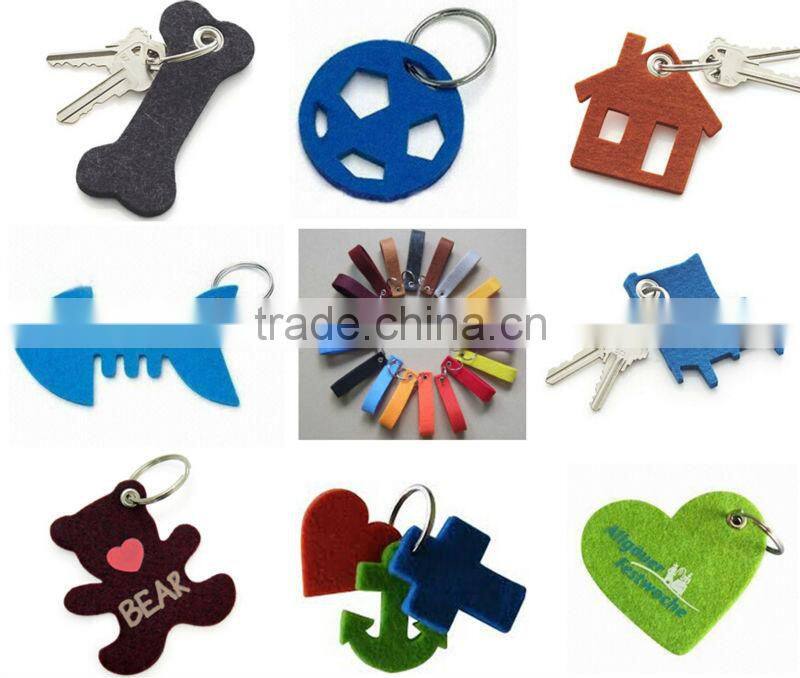 New products wholesale alibaba oval shape ball superhero designed key ring promotional gift felt batman keychain made in China