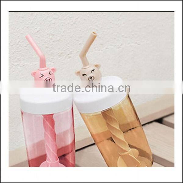New cartoon lovely bear coffee plastic water cup juice cup with straw for kids,custom food grade plastic coffee cup tea mug cups