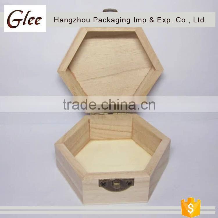 Roud finish cute wooden jewellery box