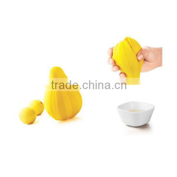 Eco-friendly Flexible Silicone Lemon Juicer With FDA LFGB Approvals