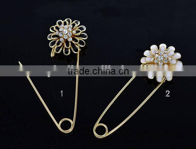 Lady Fashion Latest Desgin Korea Wholesale Wedding Jewellry Opal Flower Rhinestone Brooch Pin