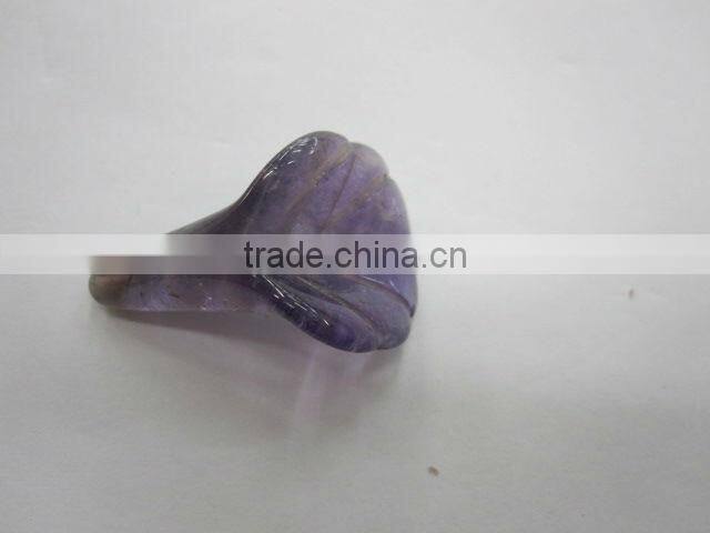 Crystal carved trumpet flower