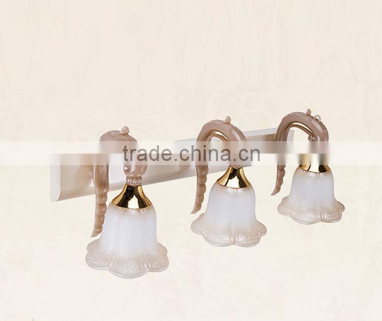 Euorepe Style Glass Modern Wall Lamps 220V 3 Heads Decorative Wall Lamps
