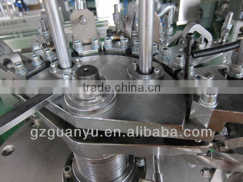 Semi-automatic filling and sealing machine