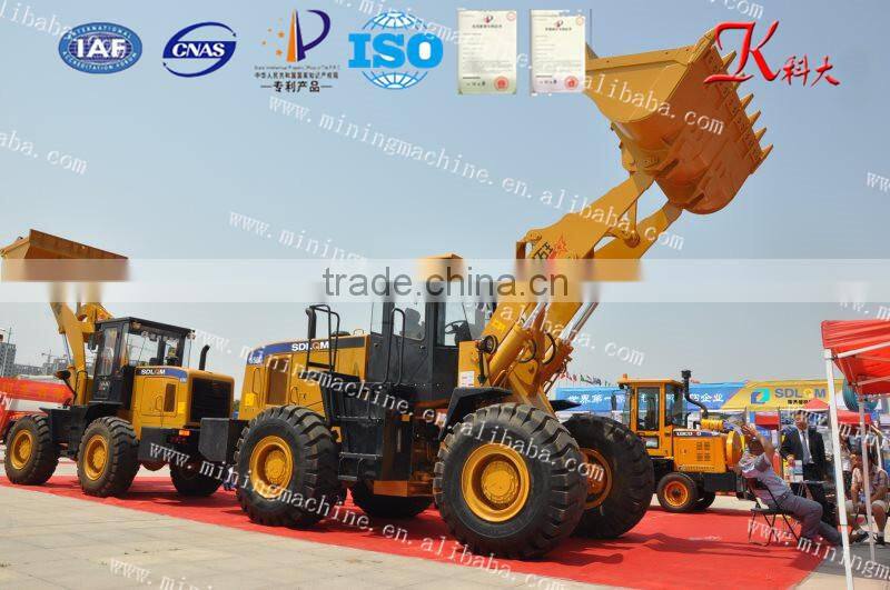 Earth-moving wheel loader bucket