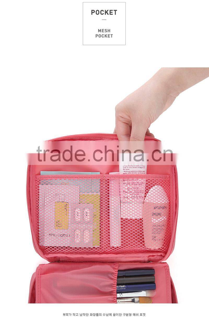 nylon waterproof material Customized cosmetic Wash Bag