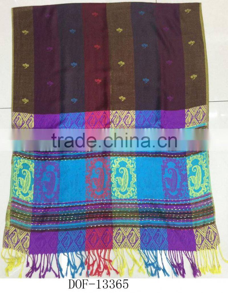 Fashion lady viscose classic paisley floral jacquard shawl