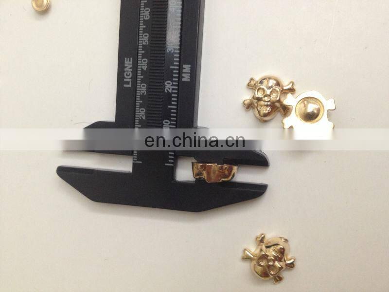 hot sell punk ccb skull spike studs glue on clothing bags garment accessories