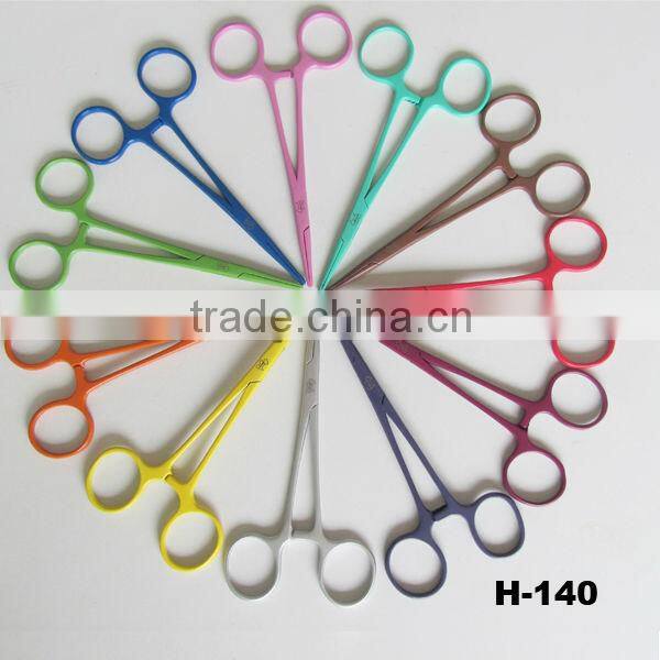 5.5 Inch Curved Stainless Steel Serrated Jaw Hemostat