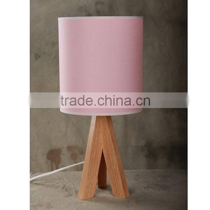 hot saled wooden E27*1 table lamp, fabric /cloth small desk light
