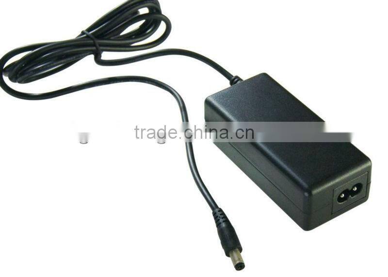 CE approved 12V 5A power adapter with cigarette lighter socket