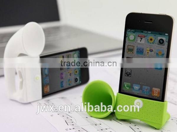 Cute design silicone speaking trumpet 2015 best selling