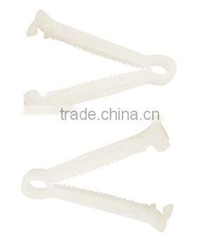 China Supplier Single Use Umbilical Cord Clamp for Hospital