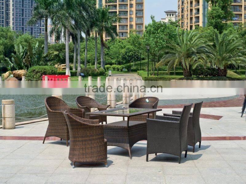 4 Hotel furniture set high back wicker chair and wooden table for sale YPS017