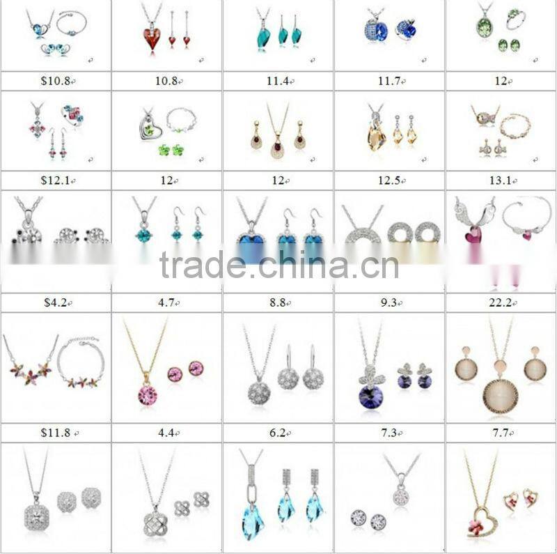 (Z 030607) Rose gold stud earrings 2013 made with zircon